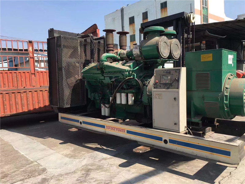 玉泉如何判断柴油发电机组的机油温度是否达到了合适的预热温度?